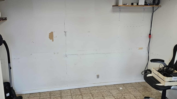 Resterne af det gamle &quot;kontor&quot;.