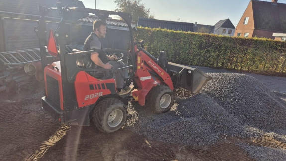 Brian kørte nyt grus på